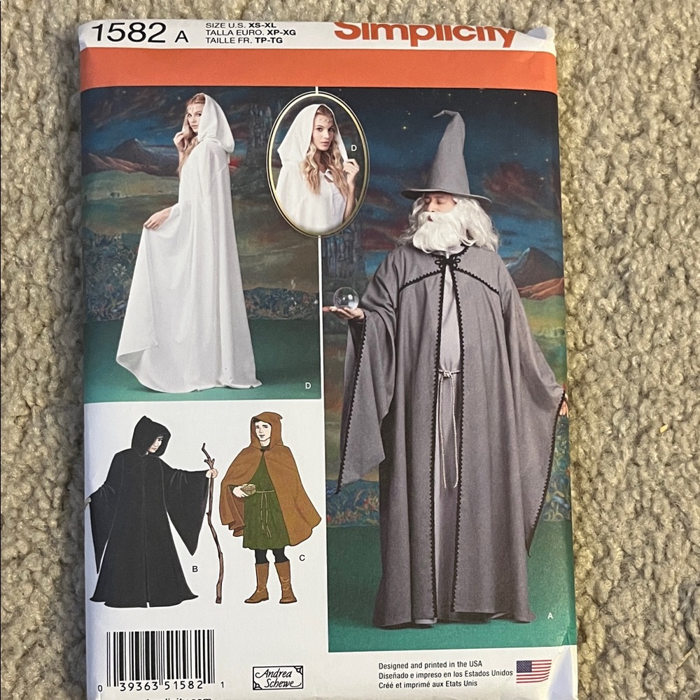 Simplicity Renaissance Costume Collection - Green and Brown - Picture 6 of 10